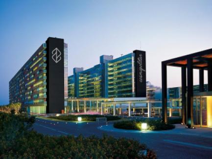 هتل نیروانا کاسموپولیتن