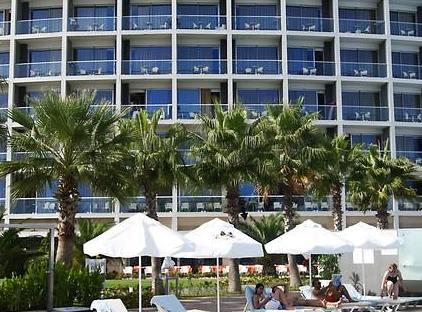 هتل کریستال سنترو ریزورت تورنگار