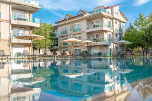 هتل بلک دولوکس سوئیت