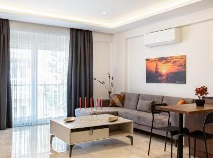 هتل بلک دولوکس سوئیت تورنگار