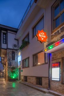 هتل دلایت دولکس آپارتس