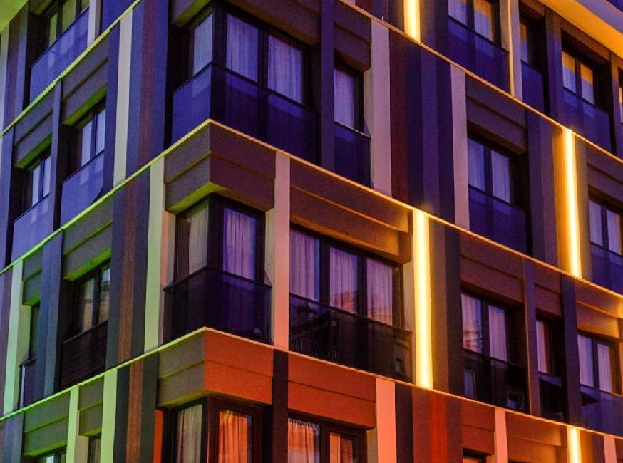 هتل نوکس سوئیت تورنگار