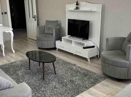 آپارتمان 3+1 نزدیک ساحل کنیآلتى تورنگار