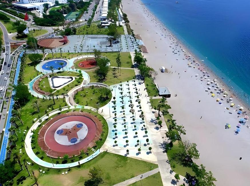 آپارتمان ساحل کنیاآلتی 2+1، 500 متر تا ساحل تورنگار