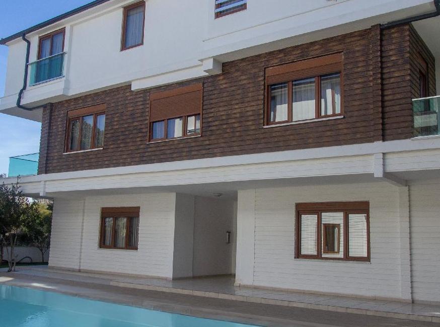 خانه‌های نسیم لارا تورنگار