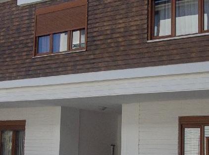 خانه‌های نسیم لارا تورنگار