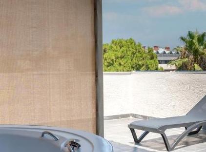 هتل میلو لارا بوتیک تورنگار