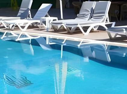 هتل سمت لونا بیچ اوتل تورنگار