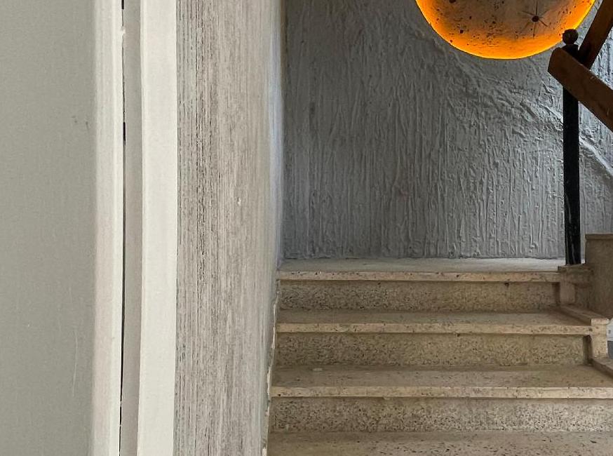 هتل ایندرا وایت هاوس تورنگار