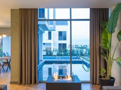 ویلا پرمیوم با استخر اوزون و نمای دریا و باغ تورنگار