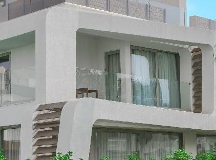 کلاب آرونا توسط هتل‌های لارن تورنگار