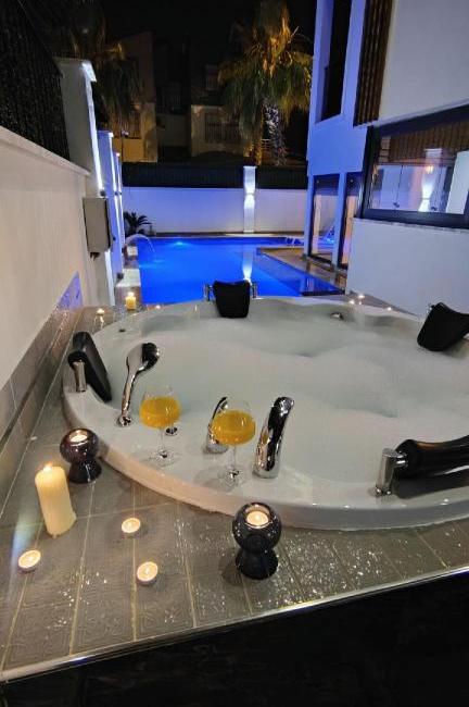 ویلا کاسا پúra ویدا تورنگار