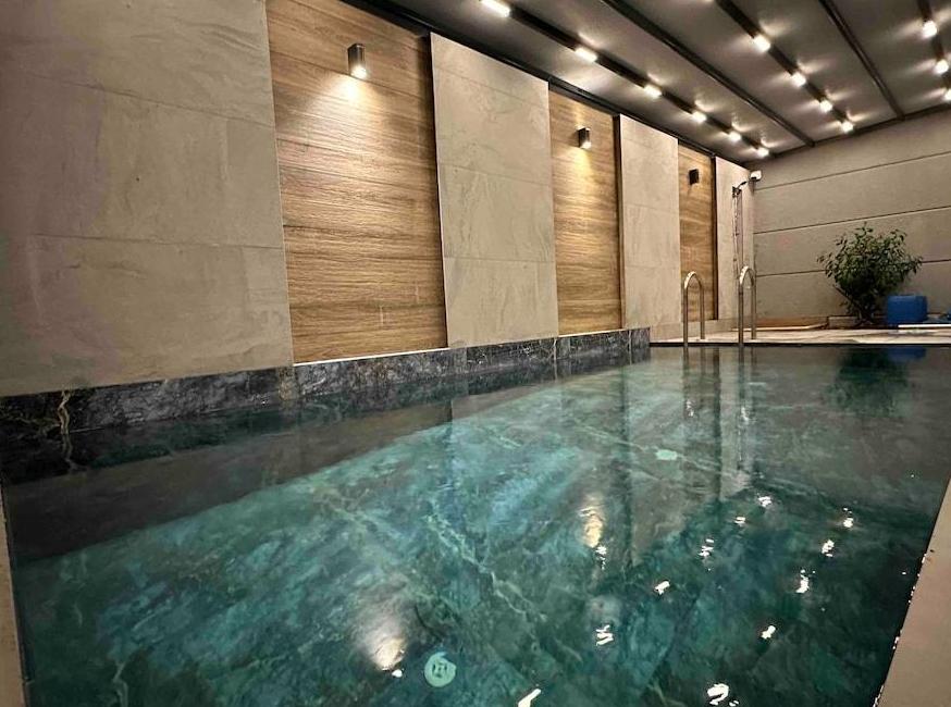 ویلای خصوصی با استخر فوق‌العاده تورنگار