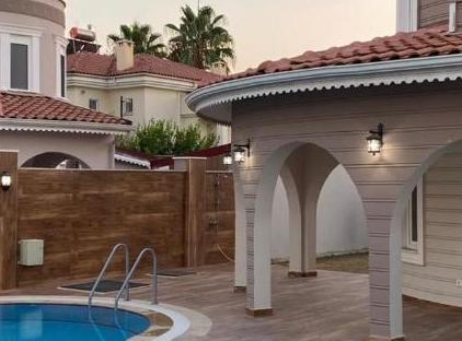 ویلاهای گراند بلو هومز تورنگار