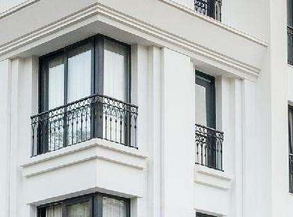 هتل نی لارا تورنگار