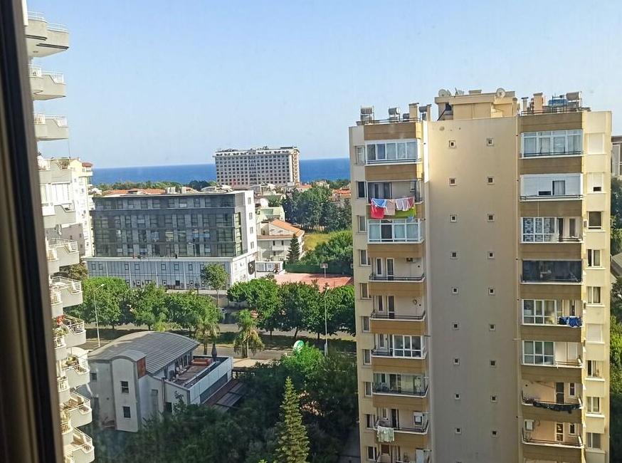 اقامتگاه در مجموعه‌ای زیبا نزدیک به دریا تورنگار