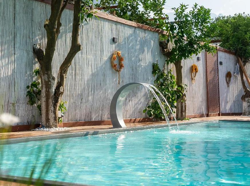 هتل کولوزیوم گاردن تورنگار