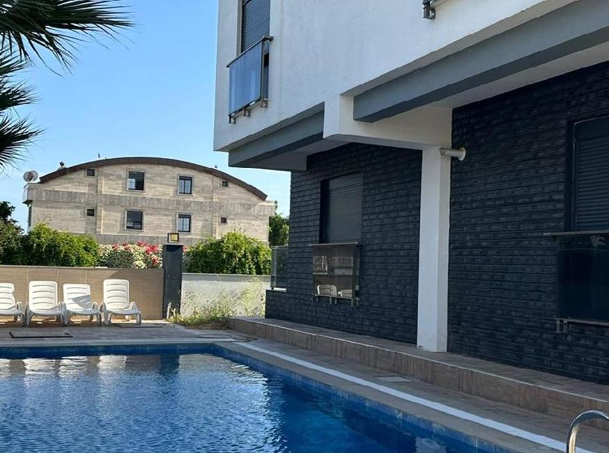 Antalya Lara Pool Dublex Suite تورنگار