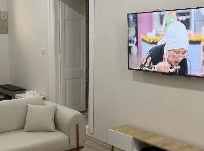 خانه تاریخی بزرگ واقع در مرکز شهر تورنگار