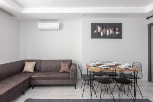 خانه بزرگ بیر نزدیک کالئیچی و مارکantalya