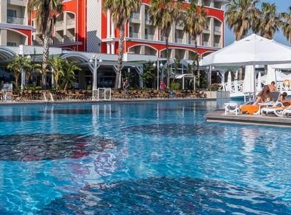 هتل اورنج کانتی بلک تورنگار