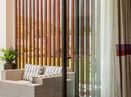 هتل ریکسوس پریمیوم تکیروا - دسترسی به لند افسانه‌ها تورنگار