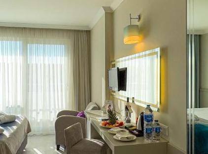 Catamaran Quality Times تورنگار