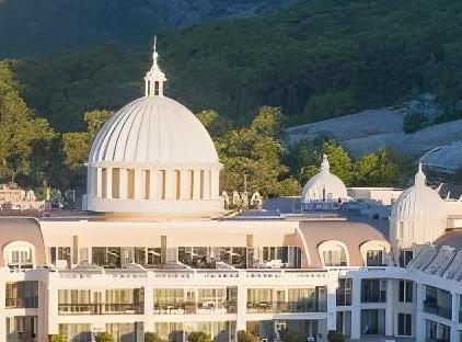 Amara Premier Palace Hotel تورنگار