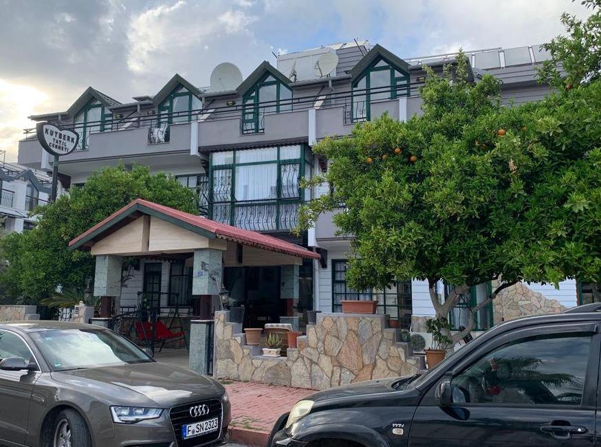 KUTBERK HOTEL تورنگار