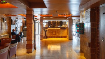 تور شیراز هتل ستارگان