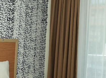 Mr Crane Hotel تورنگار