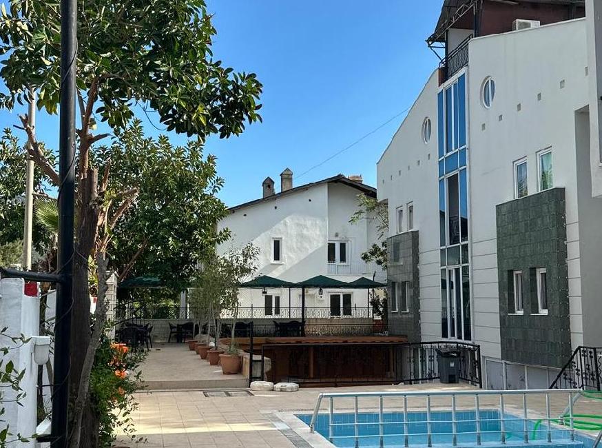 London House Hotel تورنگار