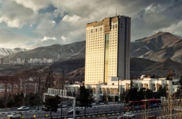 تور تهران هتل پارسیان آزادیاز اردبیل