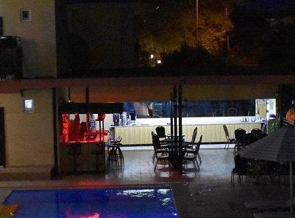 LAS PALMELAS HOTEL تورنگار