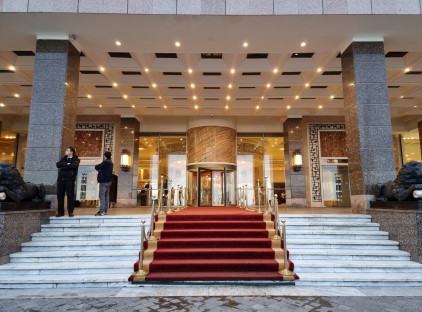 تور تهران هتل اسپیناس پالاس تورنگار