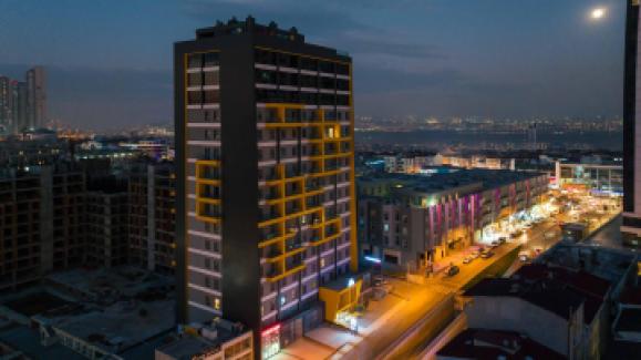 تور هتل دیز بای ویندهام استانبول اسنیورت